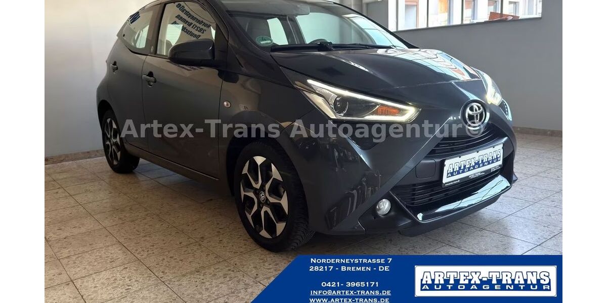 Toyota Aygo (X) 36.000 km 10.990 &euro; Bremen 28217