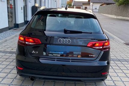 Audi A3 83.000 km 14.600 &euro; Essenbach 84051
