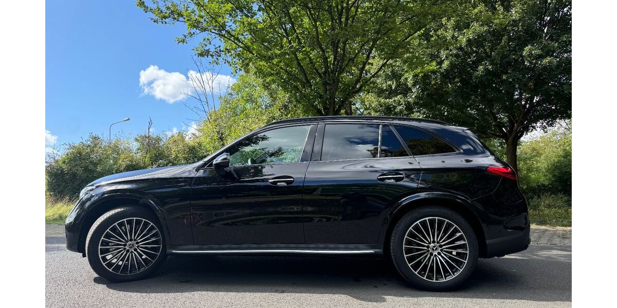 Mercedes-Benz GLC 220 4.500 km 63.500 &euro; Frankfurt 60599