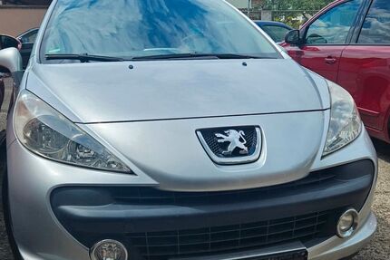Peugeot 207 140.000 km 3.880 € Schwabach 91126