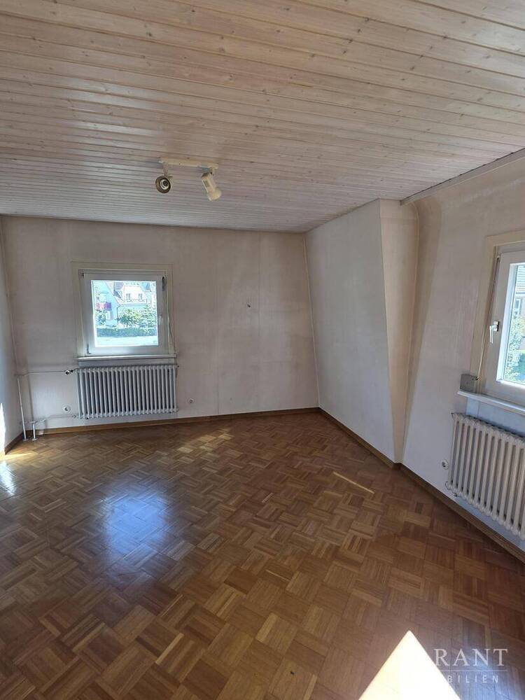 Haus mit großem Garten und Scheune in Lustnau