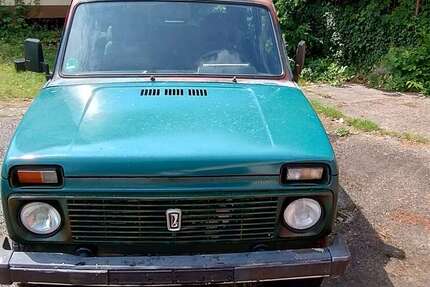 Lada Niva 99.999 km 800 &euro; Haßloch/Pfalz 67454