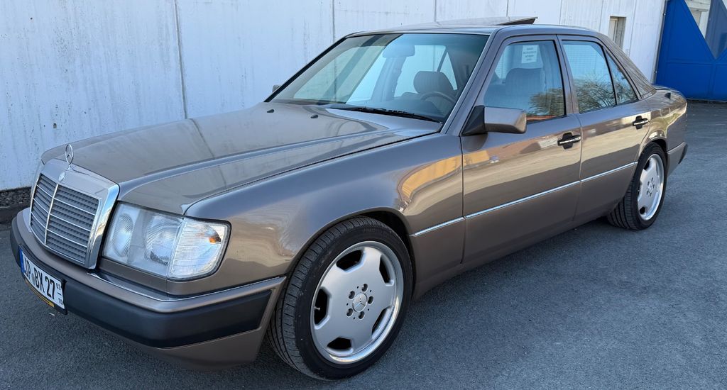 Mercedes-Benz 260 66.800 km 8.825 &euro; Dörentrup 32694