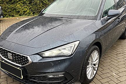 Seat Leon 120.800 km 17.990 &euro; Hamburg 20537