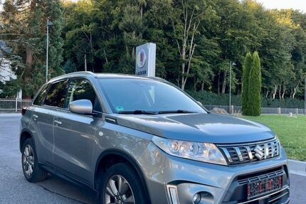 Suzuki Vitara 127.000 km 13.800 € Halsenbach 56283