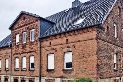 O279W3: Sanierte 2-Raum Wohnung im Dachgeschoss 1 zimmer