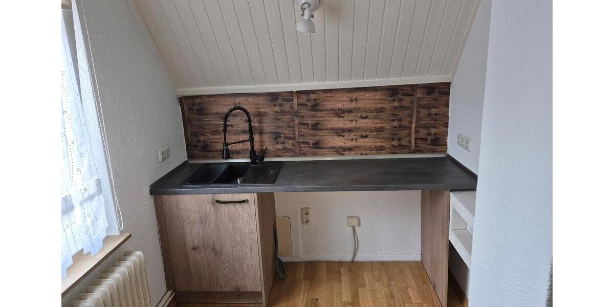 Dachgeschoßwohnung Nienburg (Weser) - 3 Zimmer, 61 m&sup2;, 80.000&euro; | Angebot:27163137
