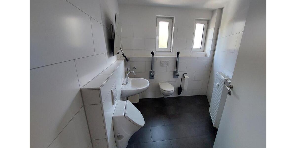 Etagenwohnung Pirmasens - 7 Zimmer, 200 m&sup2;, 1.600&euro; | Angebot:26534981