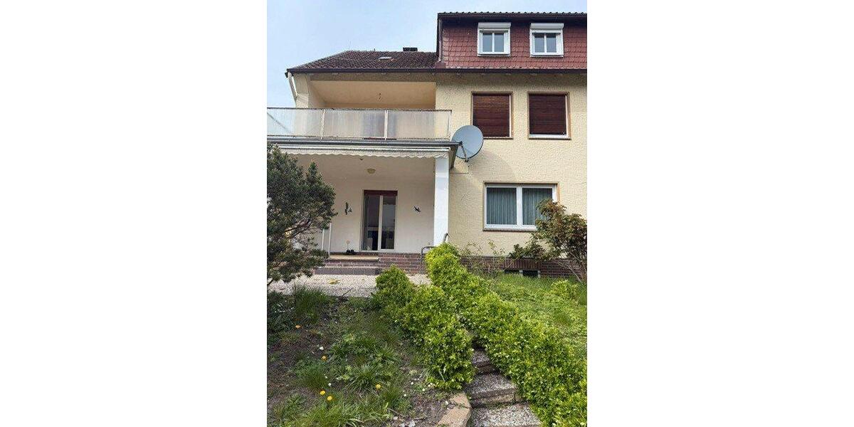 Doppelhaushälfte Bad Salzuflen - 8 Zimmer, 260 m&sup2;, 1.600&euro; | Angebot:26143853