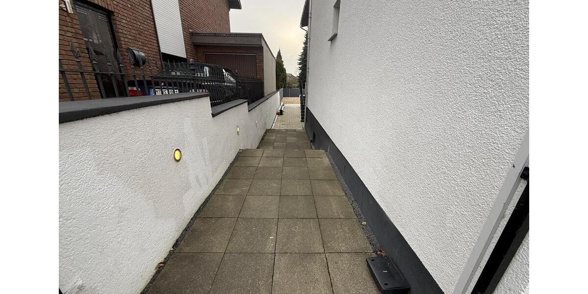 Einfamilienhaus Kerpen - 10 Zimmer, 245 m&sup2;, 3.000&euro; | Angebot:24689121
