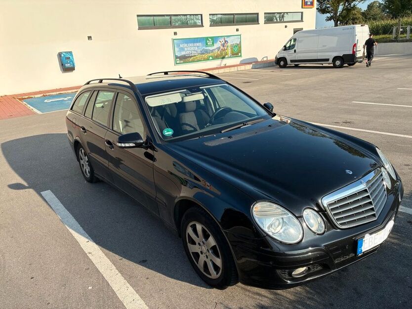 Mercedes-Benz E 200 216.000 km 3.300 € Zorneding 85604