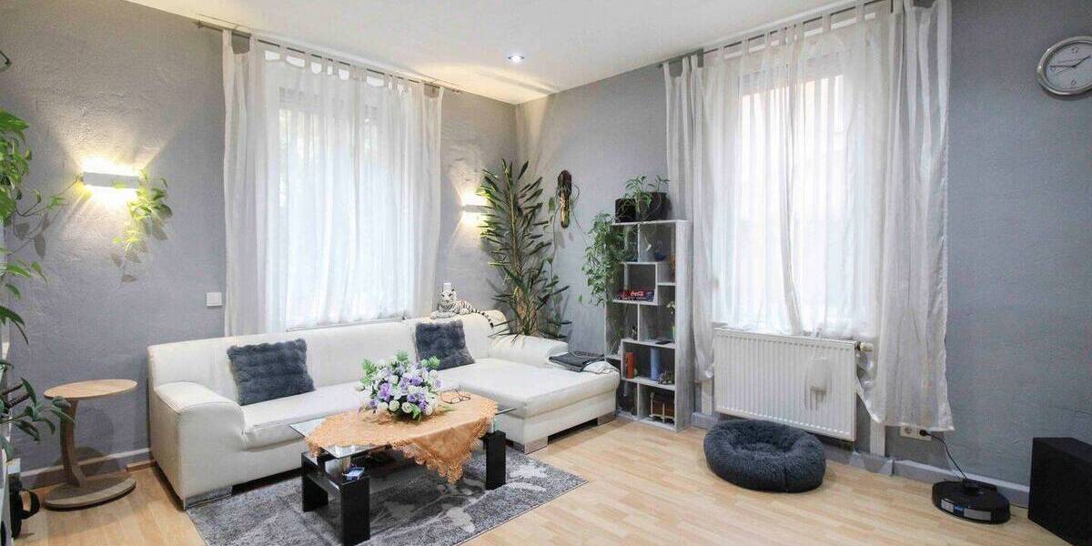 Etagenwohnung Stuttgart Bad Cannstatt - 3 Zimmer, 73 m&sup2;, 260.000&euro; | Angebot:26093380