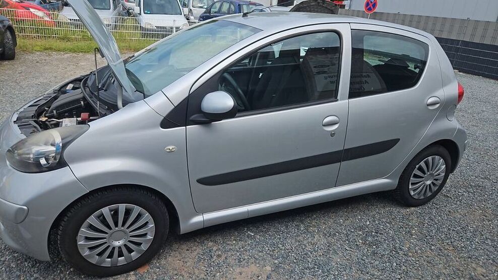 Aygo (X)