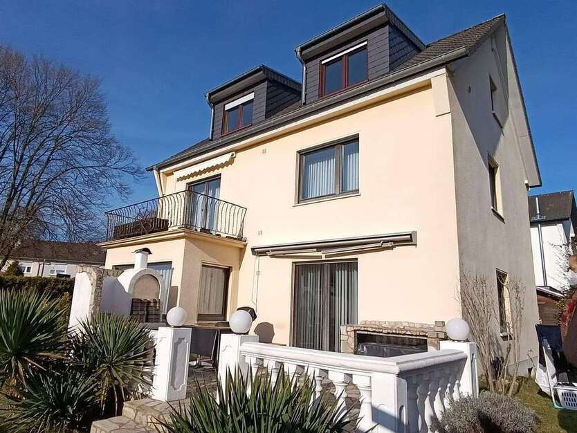 Haus zum Kaufen in Siegburg 549.000 € 170 m²
