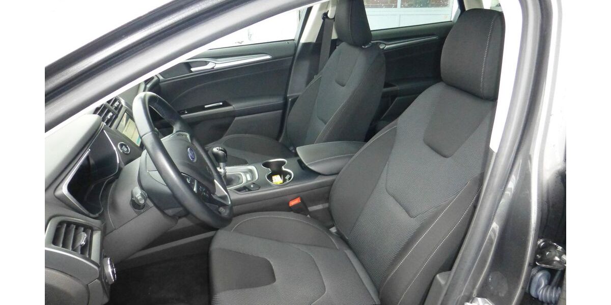 Ford Mondeo 24.400 km 16.590 &euro; Wolfen 06766