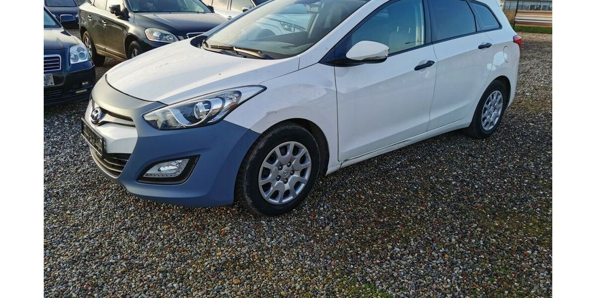 Hyundai i30 77.000 km 5.200 &euro; Ribnitz-Damgarten 18311