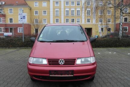 VW Sharan 316.855 km 1.599 € Dresden 01237