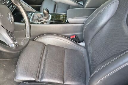 Opel Insignia 74.000 km 13.500 &euro; Bielefeld 33689