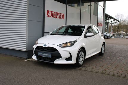 Toyota Yaris 21.548 km 18.990 &euro; Saarbrücken 66113