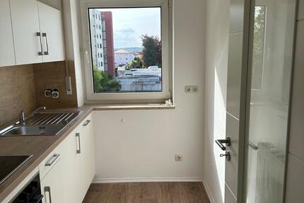2-Zimmer-Wohnung mit Balkon und Einbauküche in Schwandorf zu verm 2 zimmer