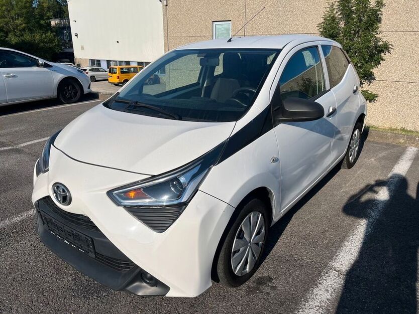 Aygo (X)