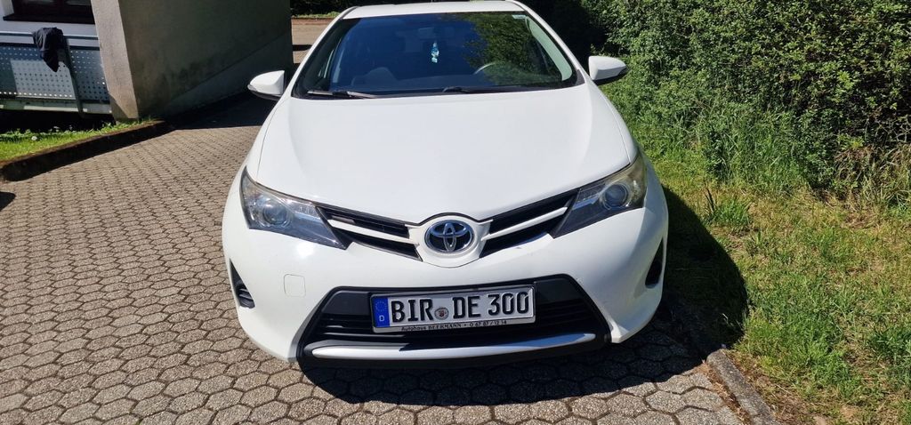 Toyota Auris 189.000 km 5.500 &euro; Idar-Oberstein 55743