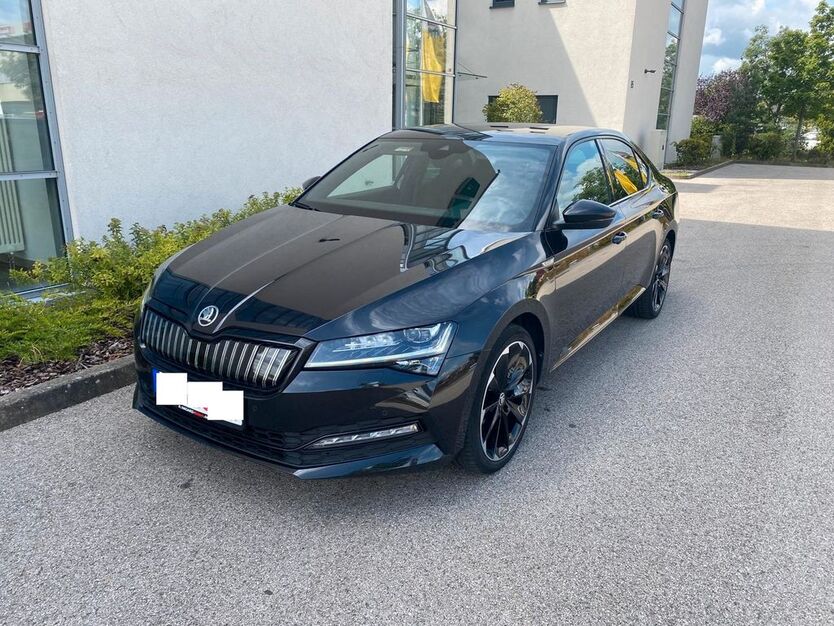Skoda Superb 92.000 km 25.590 € Nürnberg 90431