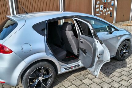 Seat Leon 136.000 km 4.150 € Roth 91154