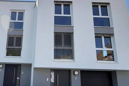 Haus Bad Wildbad - 4 Zimmer, 139 m&sup2;, 599.000&euro; | Angebot:26572356
