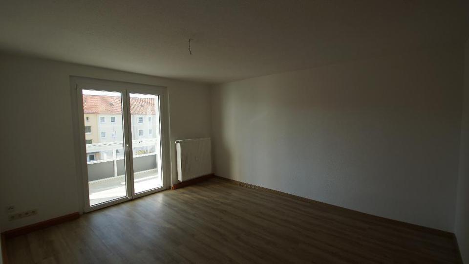 Etagenwohnung Dippoldiswalde - 3 Zimmer, 62 m&sup2;, 447&euro; | Angebot:25432227