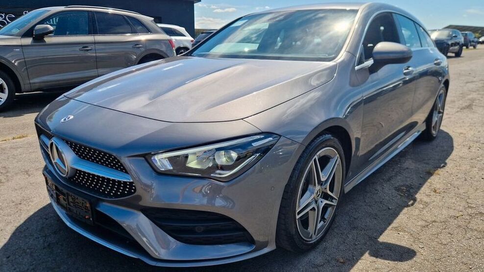CLA 200 Shooting Brake