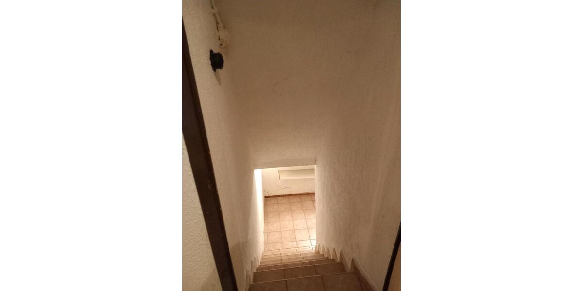 Bauernhaus, Landhaus Gröditz - 7 Zimmer, 280 m&sup2;, 210.000&euro; | Angebot:27245475