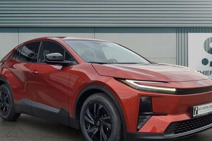 Toyota C-HR 2.000 km 44.380 &euro; Hoyerswerda 02977
