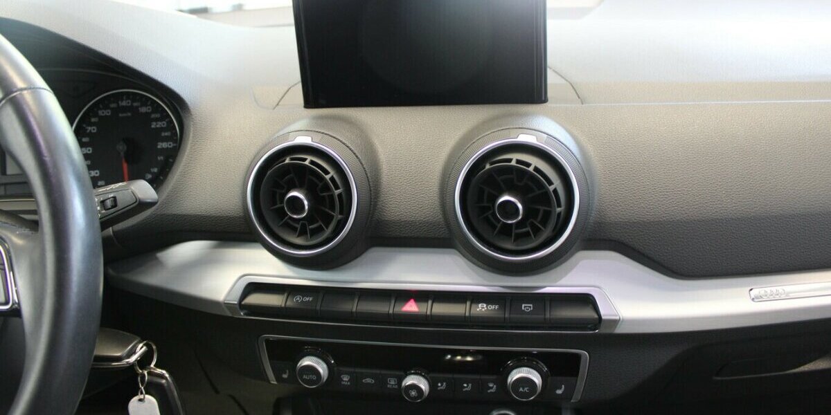 Audi Q2 30 TFSI design 86.795 km 15.980 € Euskirchen 53881