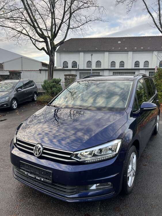 VW Touran 226.000 km 8.980 € Hemer 58675