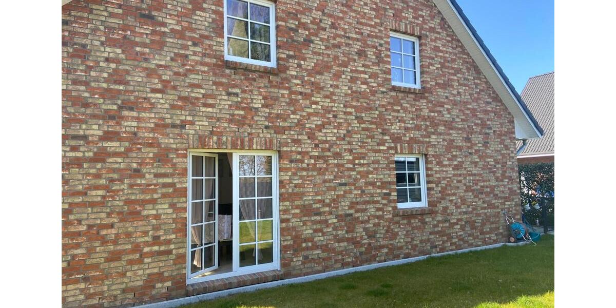 Moderne Doppelhaushaelfte mit Garten und Kamin 4 zimmer