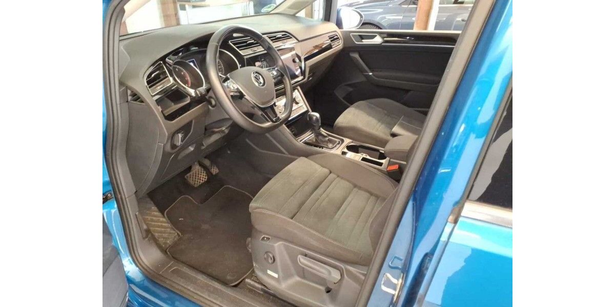 VW Touran 81.644 km 23.500 &euro; Hennef 53773