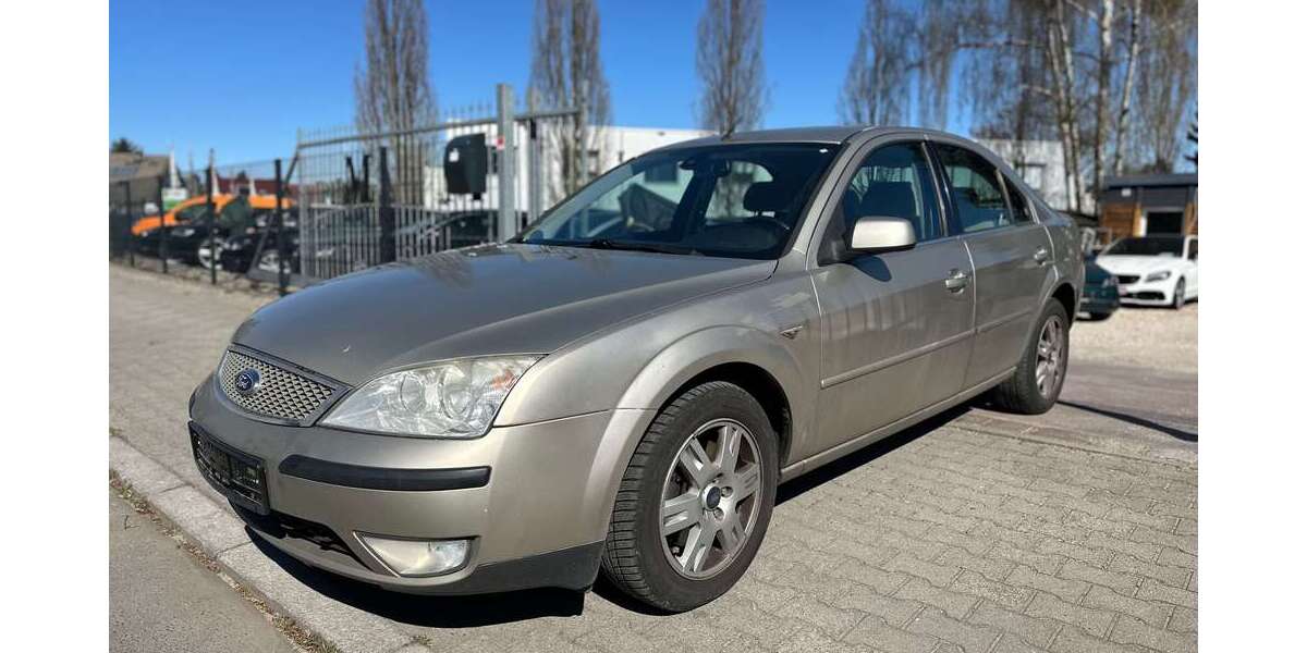 Ford Mondeo 245.000 km 999 &euro; Berlin 12349
