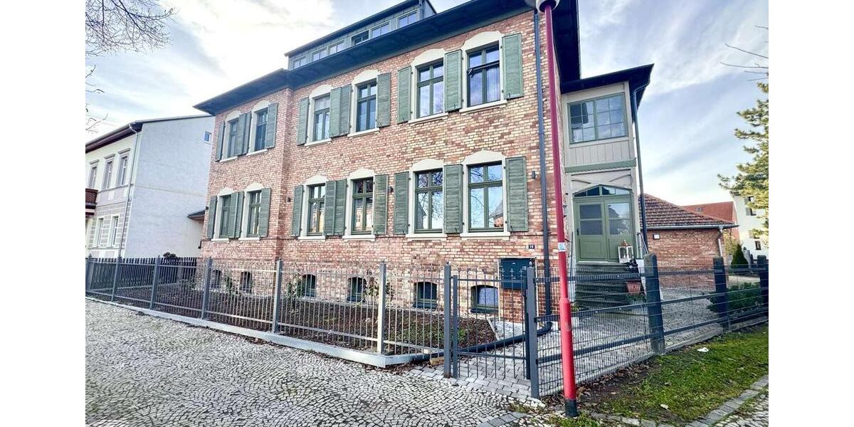 hochwertige Masionette - Dachgeschosswohnung mit Dachterrasse 4 zimmer