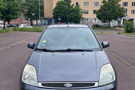 Ford Fiesta 150.050 km 1.550 &euro; Halle Saale 06110