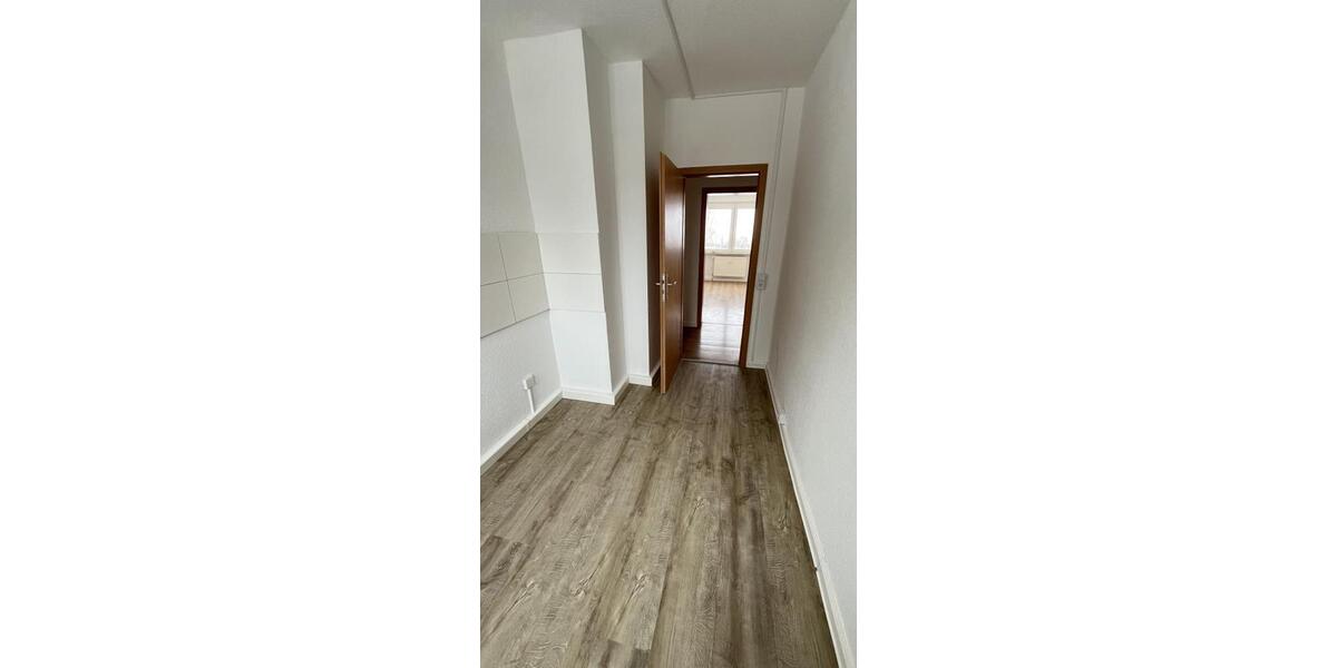 Etagenwohnung Kemberg - 3 Zimmer, 57 m&sup2;, 330&euro; | Angebot:25228152