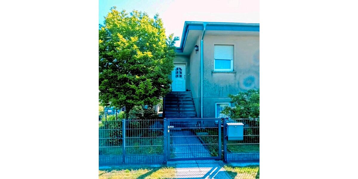 Einfamilienhaus Meyenburg - 8 Zimmer, 117 m&sup2;, 180.000&euro; | Angebot:26804384