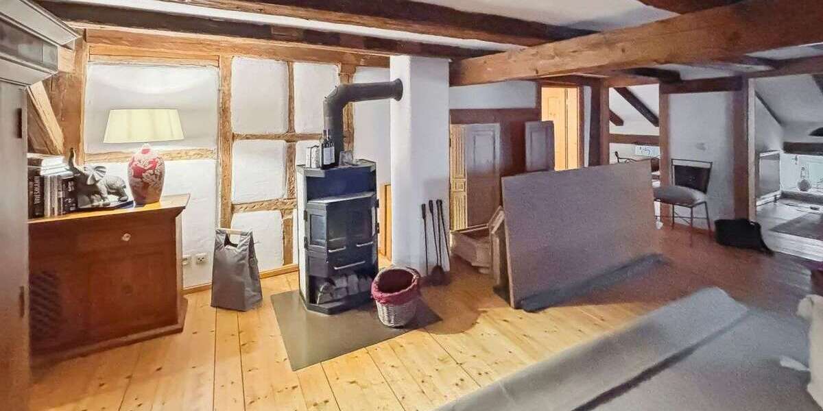 Etagenwohnung Bergen - 6 Zimmer, 129 m&sup2;, 229.000&euro; | Angebot:23829930