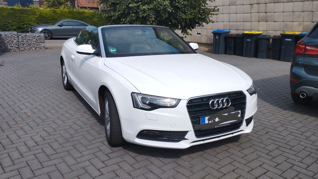 Audi A5 108.000 km 16.100 &euro; Bördeland 39365