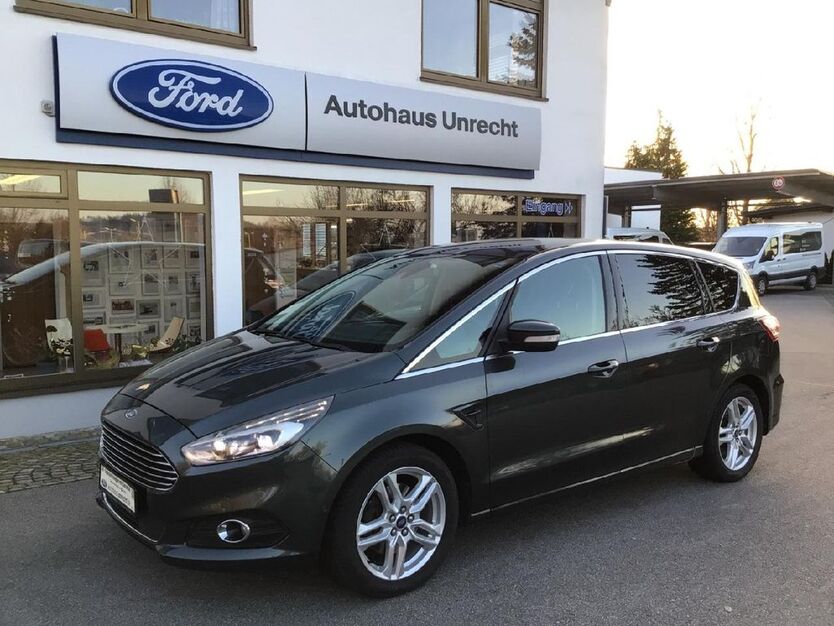 Ford S-Max 186.600 km 13.895 € Tittling 94104