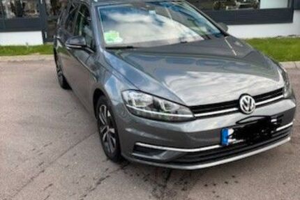 VW Golf 121.500 km 16.390 € Augsburg 86153