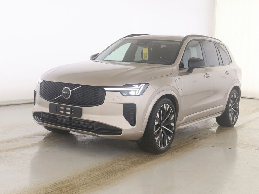 Volvo XC90 14.550 km 71.890 € Leipzig 04179