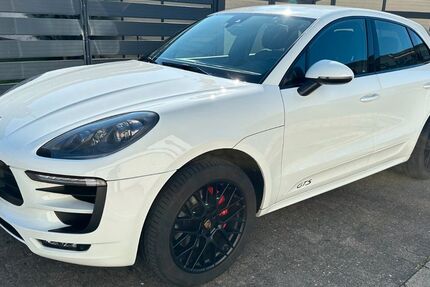 Porsche Macan 66.000 km 41.999 &euro; Obertshausen 63179
