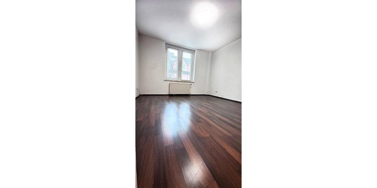Doppelhaushälfte Solingen Mitte - 9 Zimmer, 210 m&sup2;, 340.000&euro; | Angebot:26705632