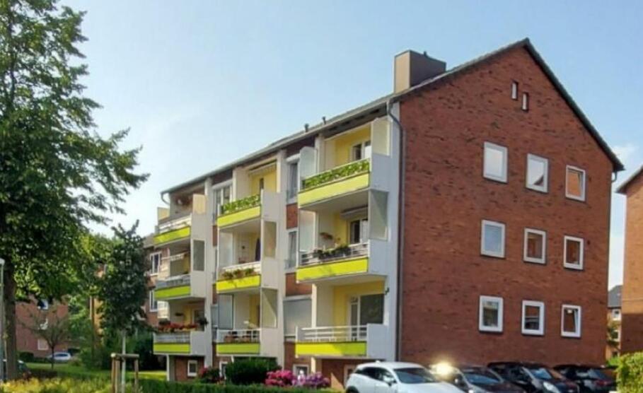 Helle 2-Zimmer-Wohnung mit Balkon – ruhige Lage in Rendsburg